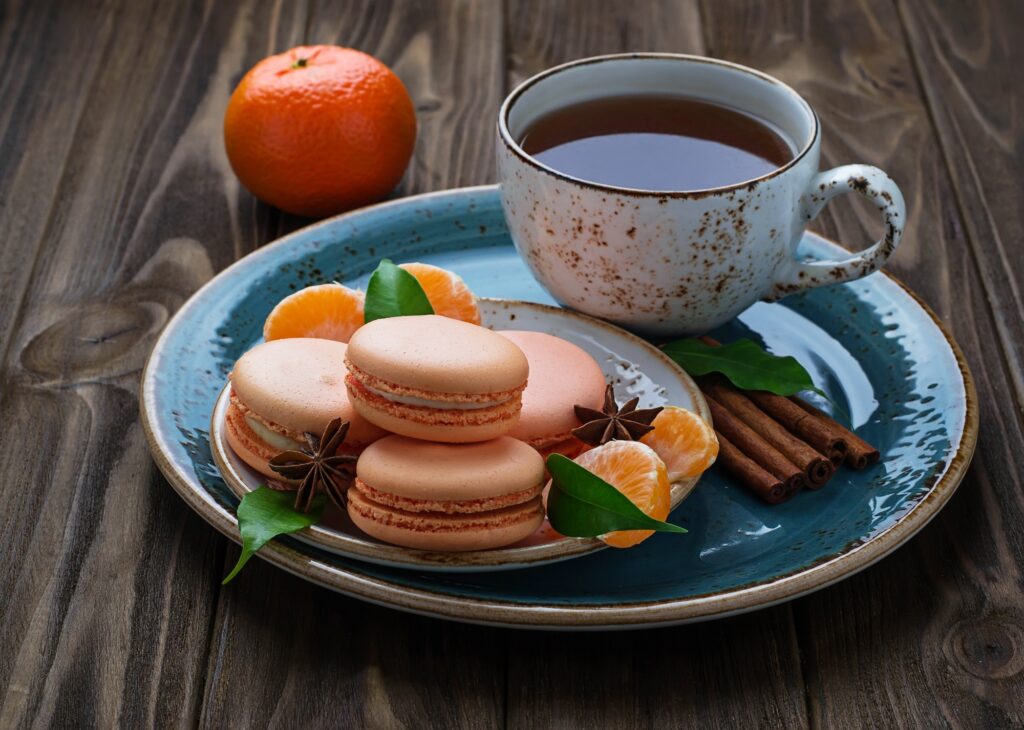 French macaroons with tangerine | SUPERPOBYT Travel