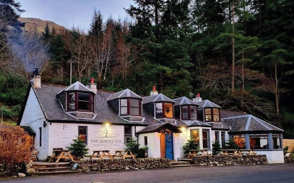 The Coylet Inn Is One Of The Best Places To Visit And Stay In Cowal Peninsula In The South Of Argyll & Bute | SUPERPOBYT TRAVEL